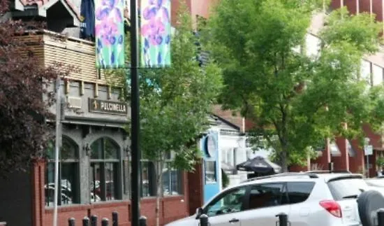 *** Bed & Breakfast River Lee Executive Bed And Breakfast YYC Canada
