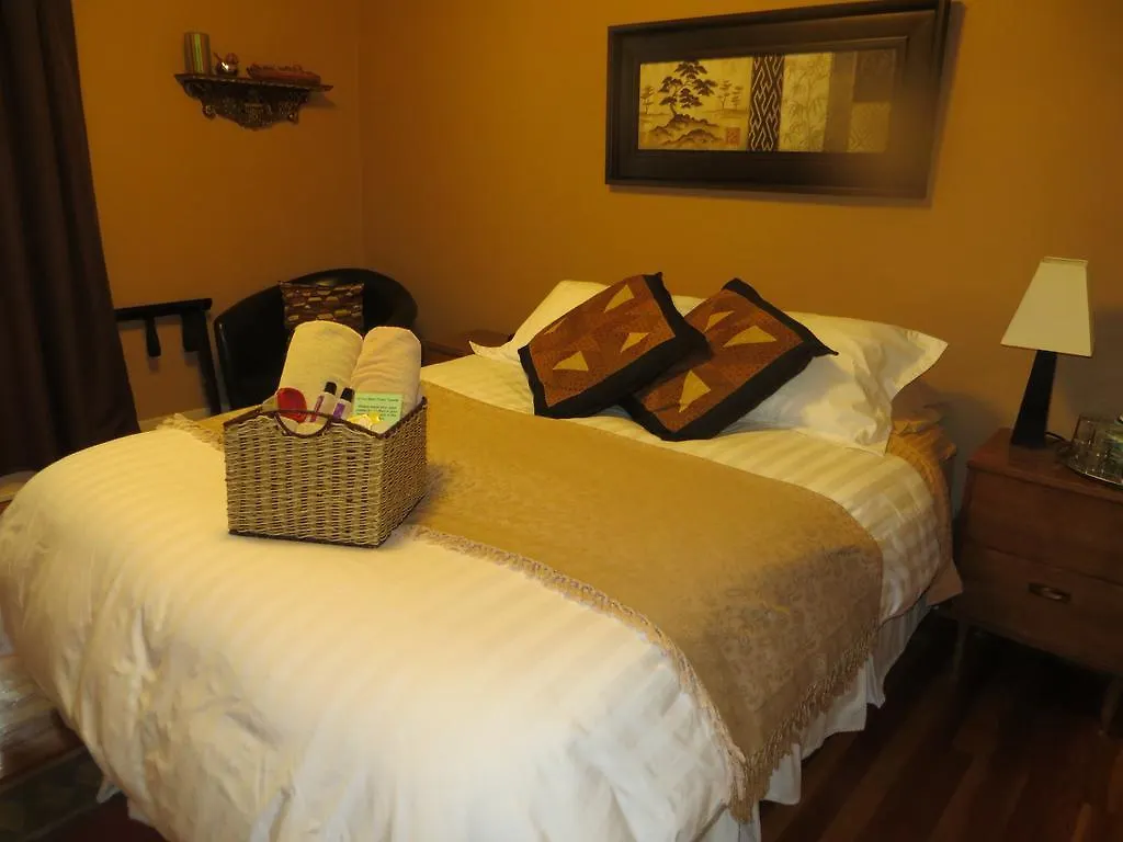 River Lee Executive Bed And Breakfast YYC