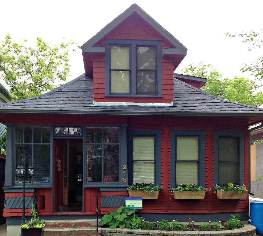 River Lee Executive Bed And Breakfast YYC Oda ve Kahvaltı