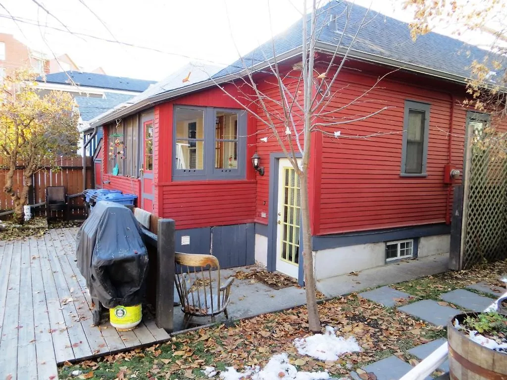 River Lee Executive Bed And Breakfast YYC 3*,  Kanada