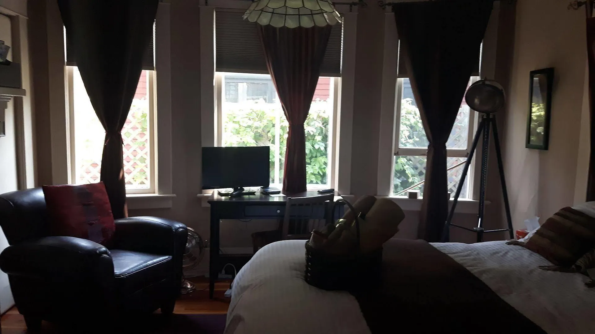 River Lee Executive Bed And Breakfast YYC 3*,  Kanada