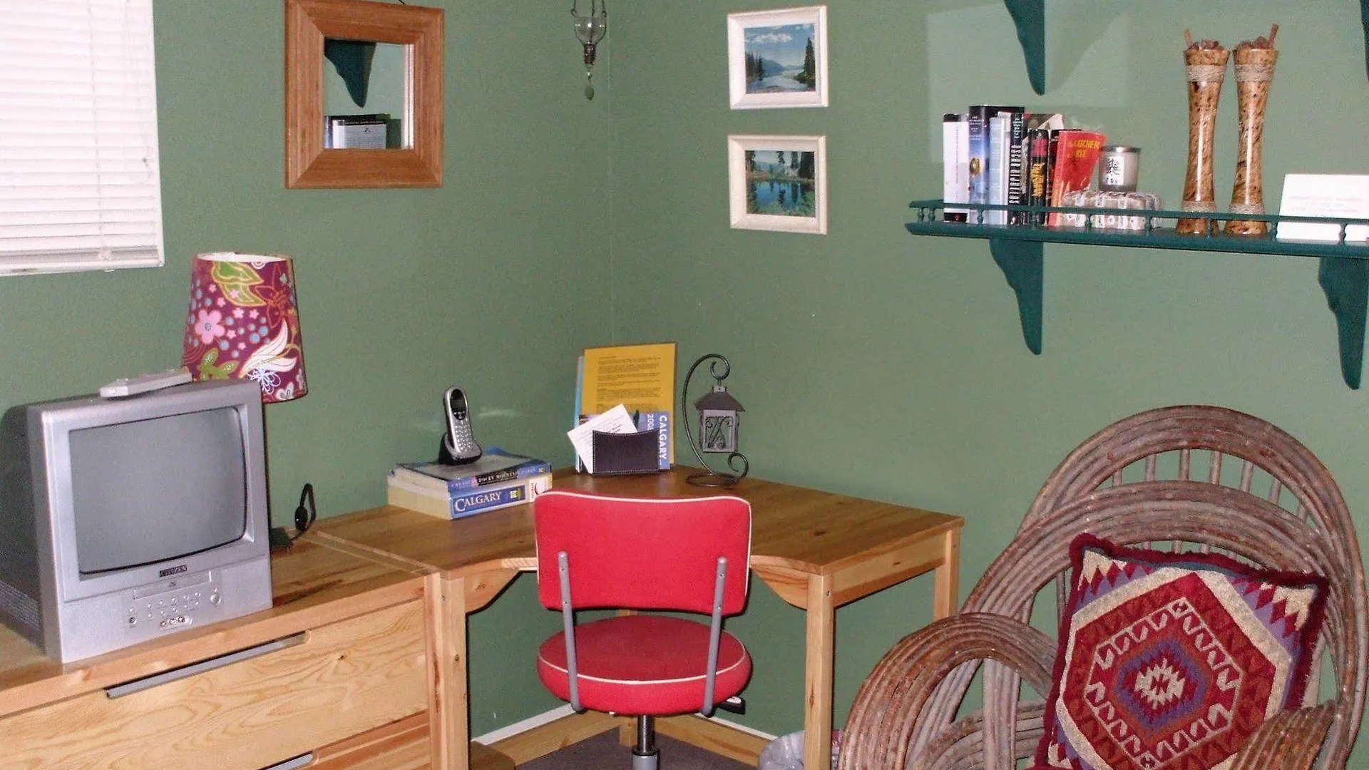 River Lee Executive Bed And Breakfast YYC Oda ve Kahvaltı